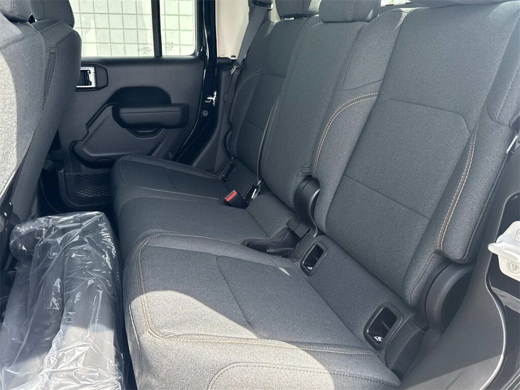 2025 Jeep Gladiator Nighthawk Quincy MA