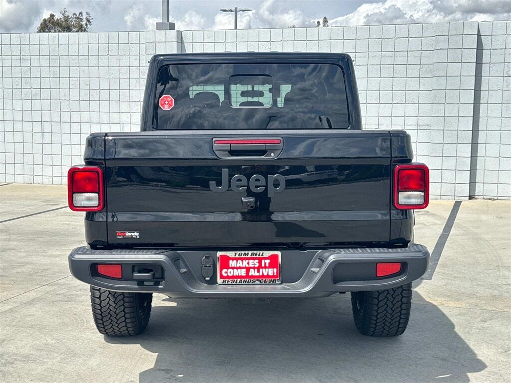 2025 Jeep Gladiator Nighthawk Quincy MA