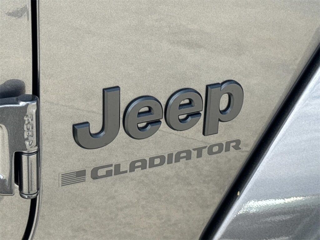 2025 Jeep Gladiator Nighthawk Quincy MA