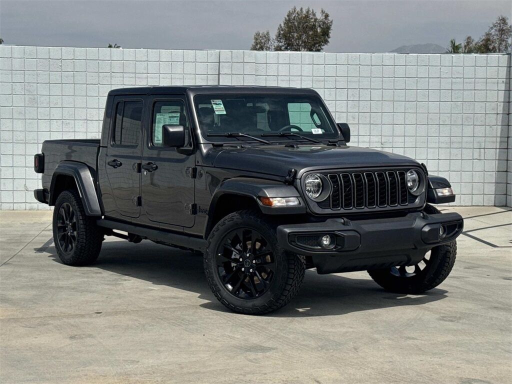 2025 Jeep Gladiator Nighthawk Quincy MA