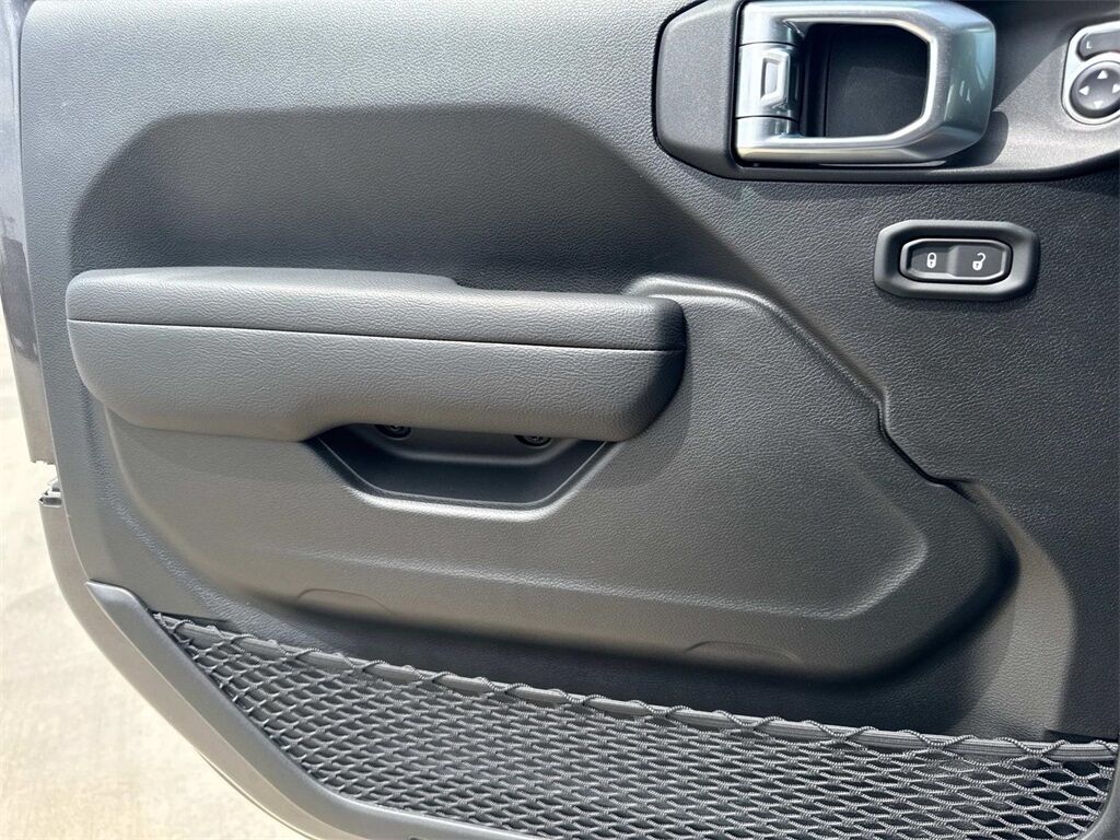 2025 Jeep Gladiator Nighthawk Quincy MA