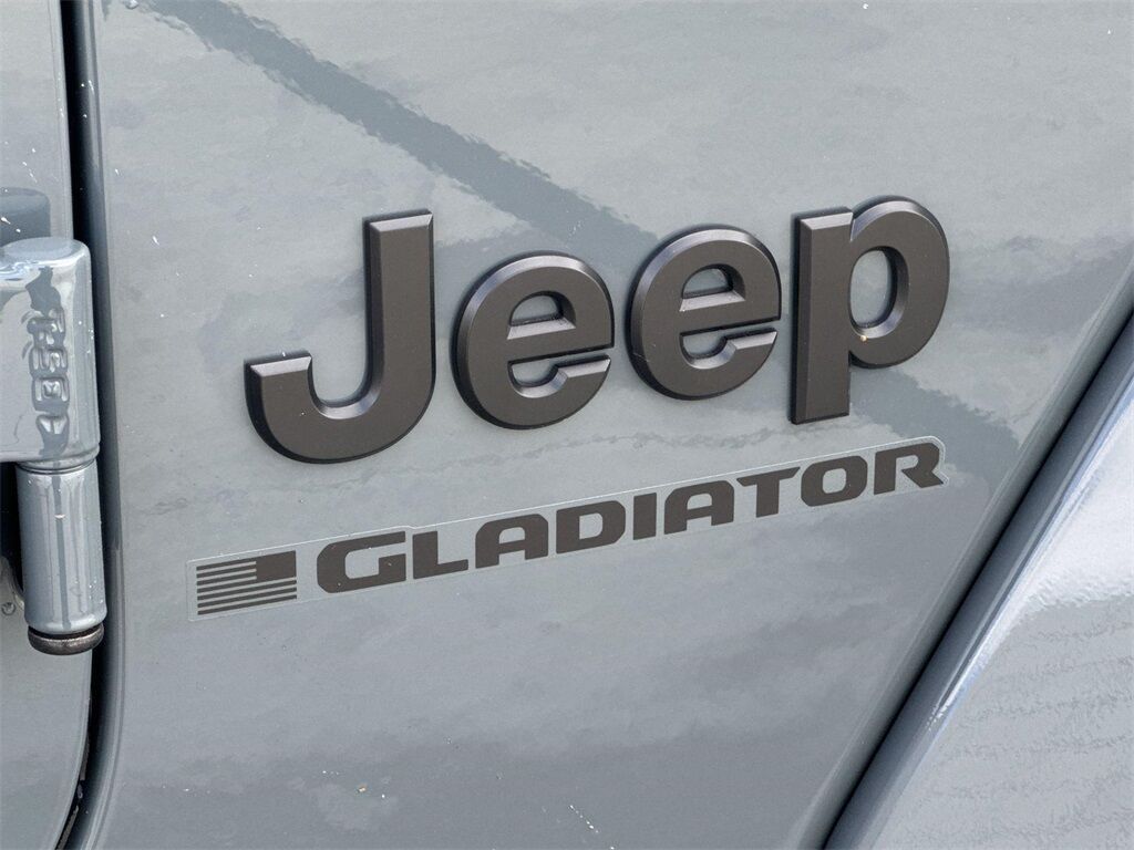 2025 Jeep Gladiator Nighthawk Quincy MA