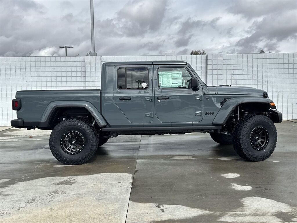 2025 Jeep Gladiator Nighthawk Quincy MA