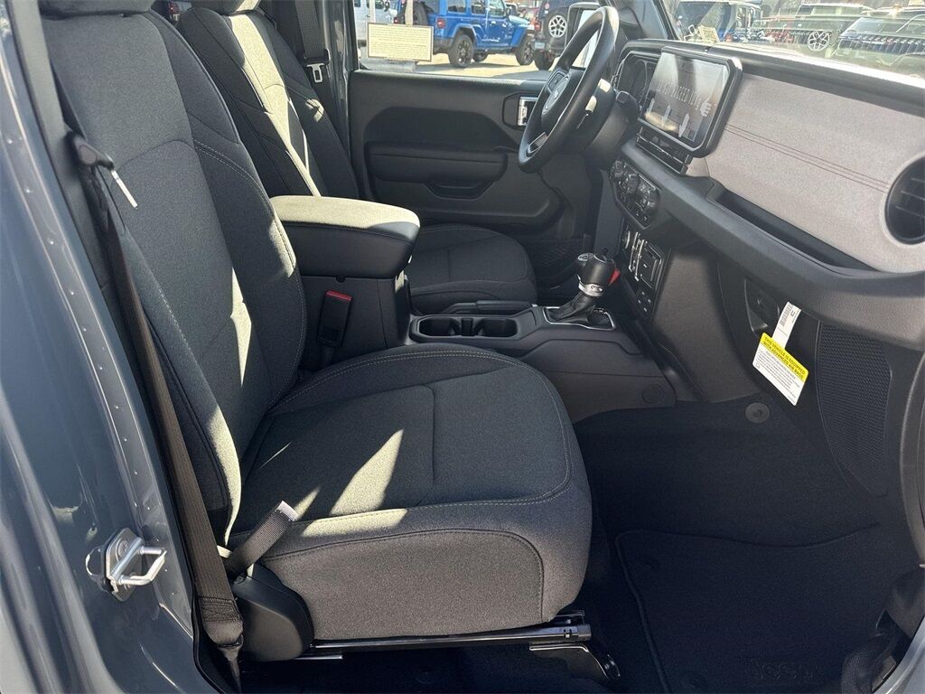 2025 Jeep Gladiator Nighthawk Quincy MA