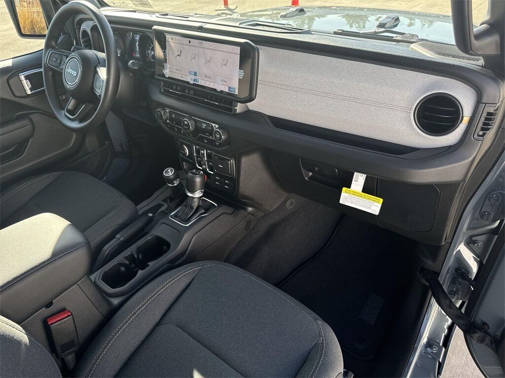 2025 Jeep Gladiator Nighthawk Quincy MA