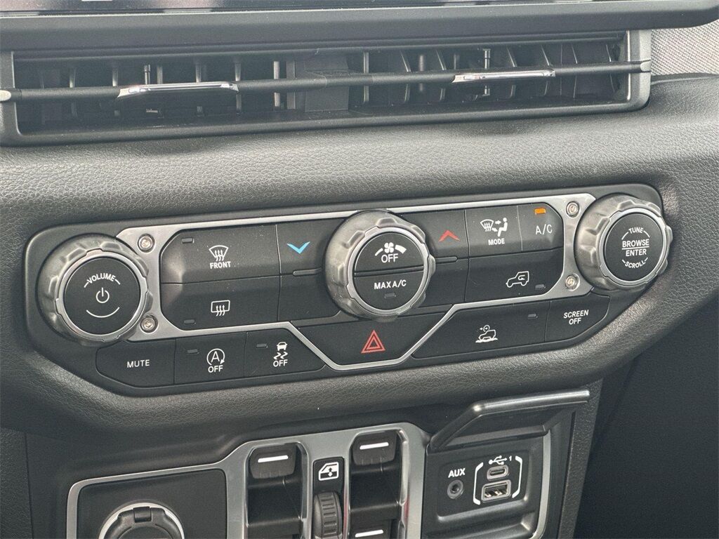 2025 Jeep Gladiator Nighthawk Quincy MA