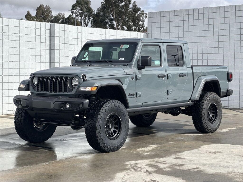2025 Jeep Gladiator Nighthawk Quincy MA