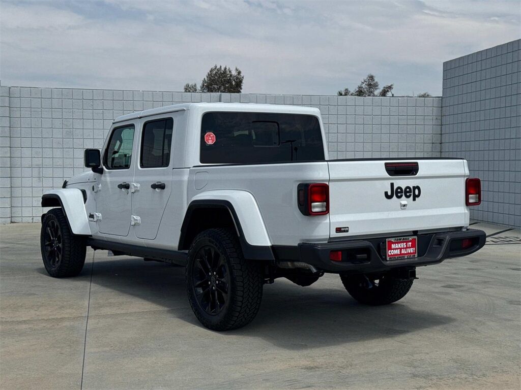 2025 Jeep Gladiator Nighthawk Quincy MA