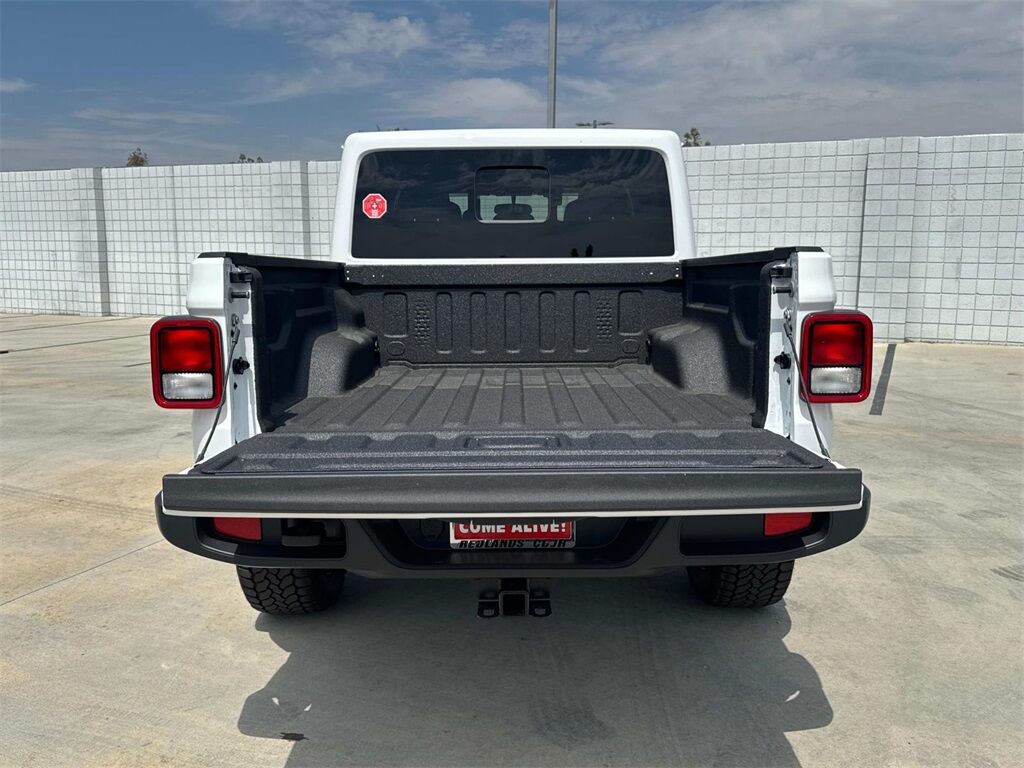 2025 Jeep Gladiator Nighthawk Quincy MA