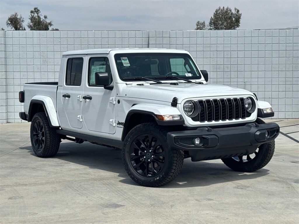 2025 Jeep Gladiator Nighthawk Quincy MA