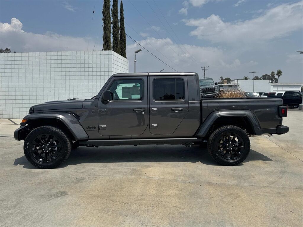 2025 Jeep Gladiator Nighthawk Quincy MA
