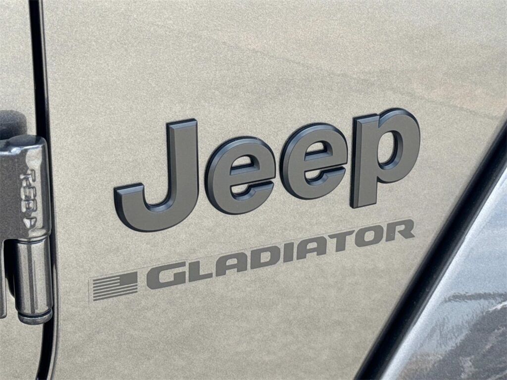 2025 Jeep Gladiator Nighthawk Quincy MA