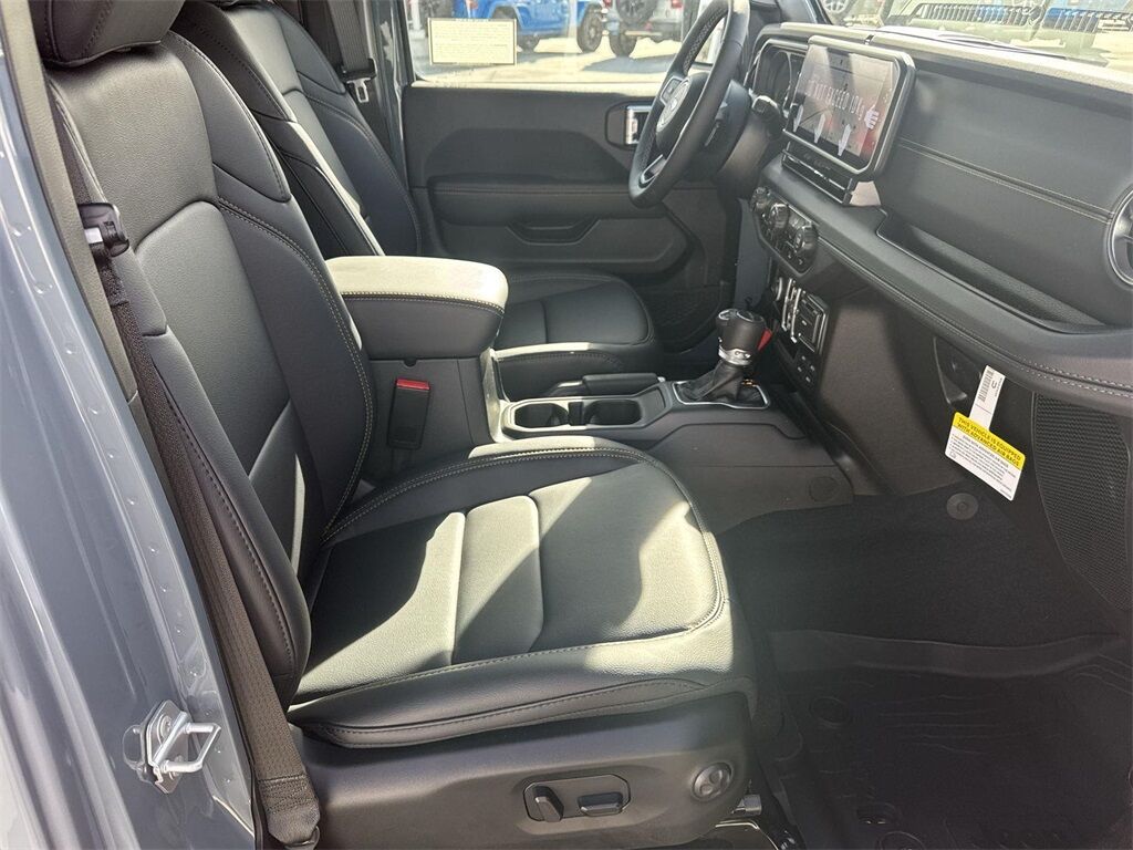 2025 Jeep Gladiator Sport Quincy MA