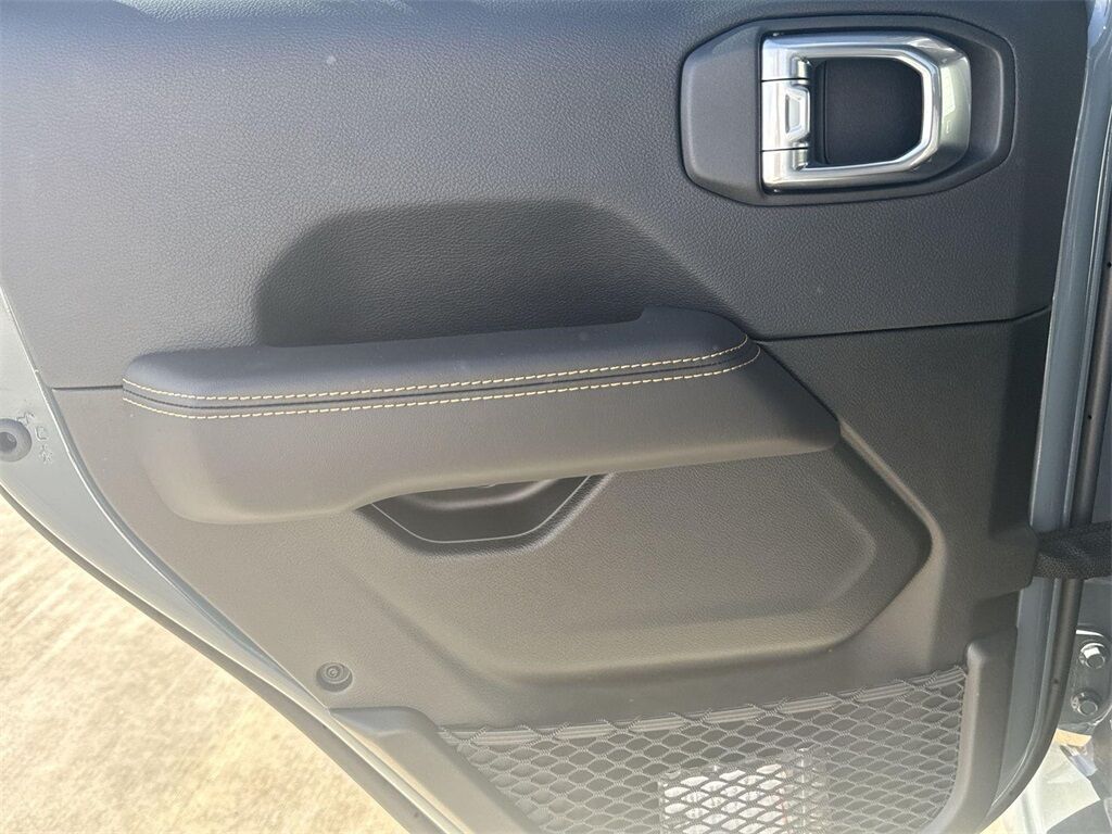 2025 Jeep Gladiator Sport Quincy MA