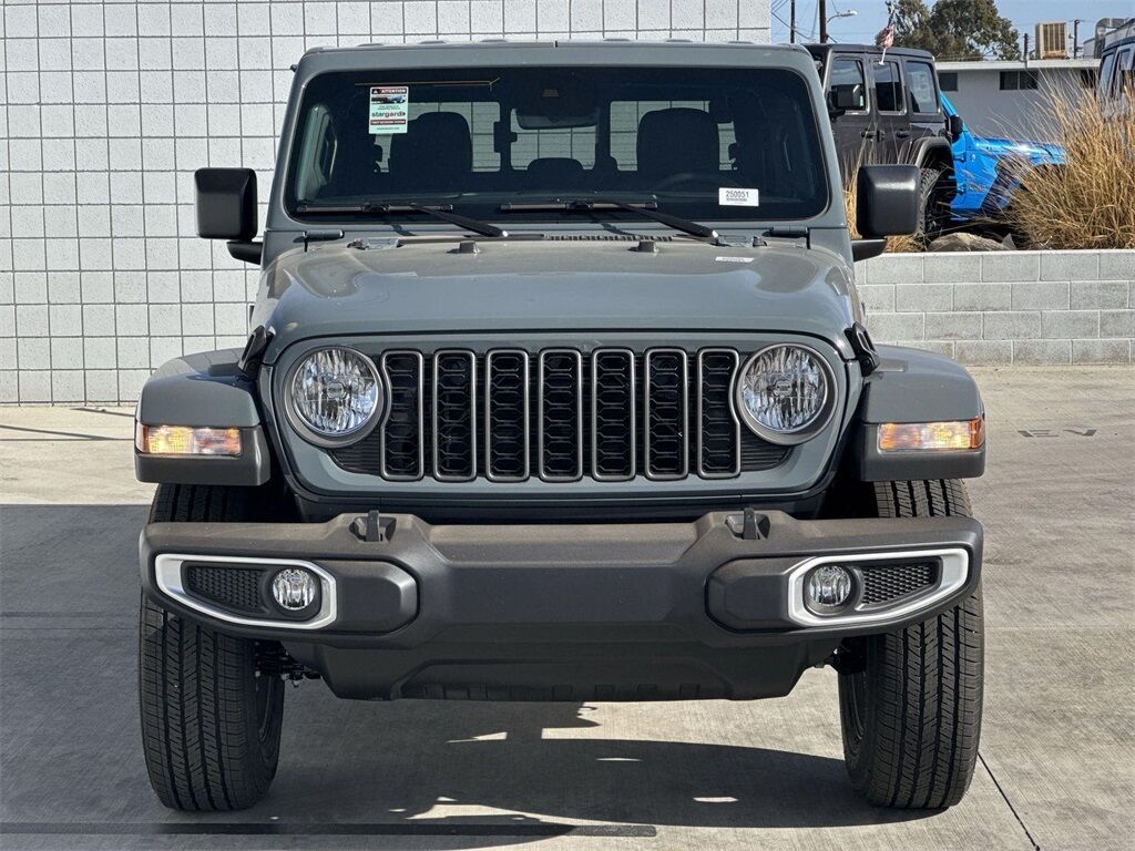 2025 Jeep Gladiator Sport Quincy MA