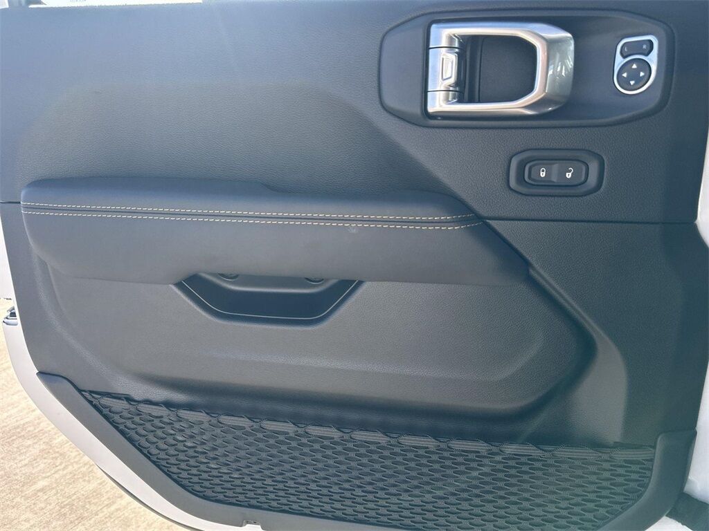 2025 Jeep Gladiator Sport Quincy MA