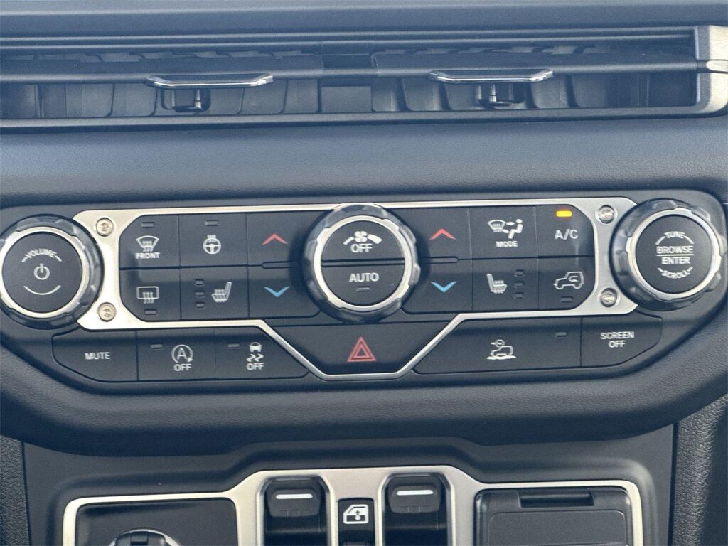 2025 Jeep Gladiator Sport Quincy MA