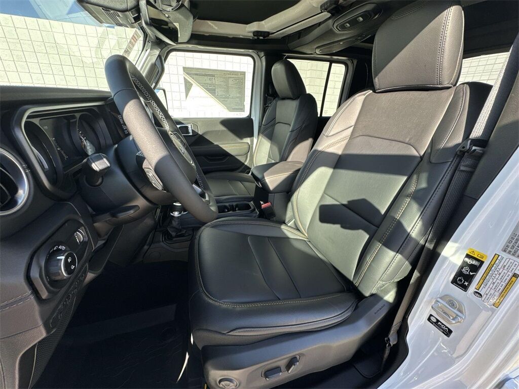 2025 Jeep Gladiator Sport Quincy MA