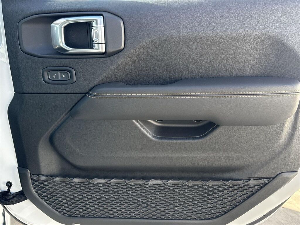 2025 Jeep Gladiator Sport Quincy MA