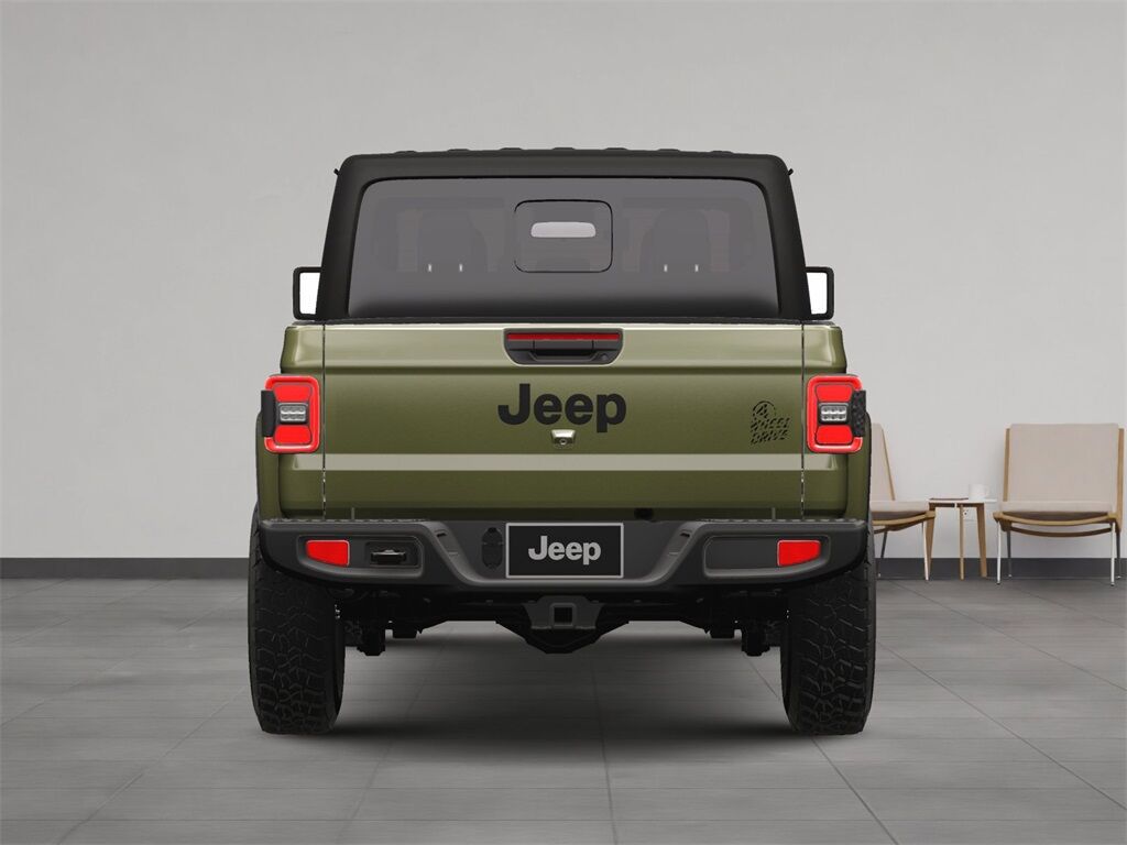 2025 Jeep Gladiator Willys Kenosha WI