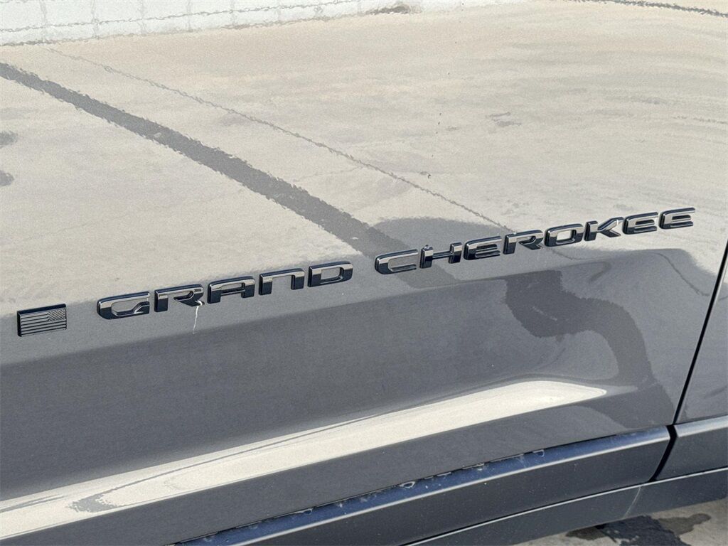 2025 Jeep Grand Cherokee Altitude Quincy MA