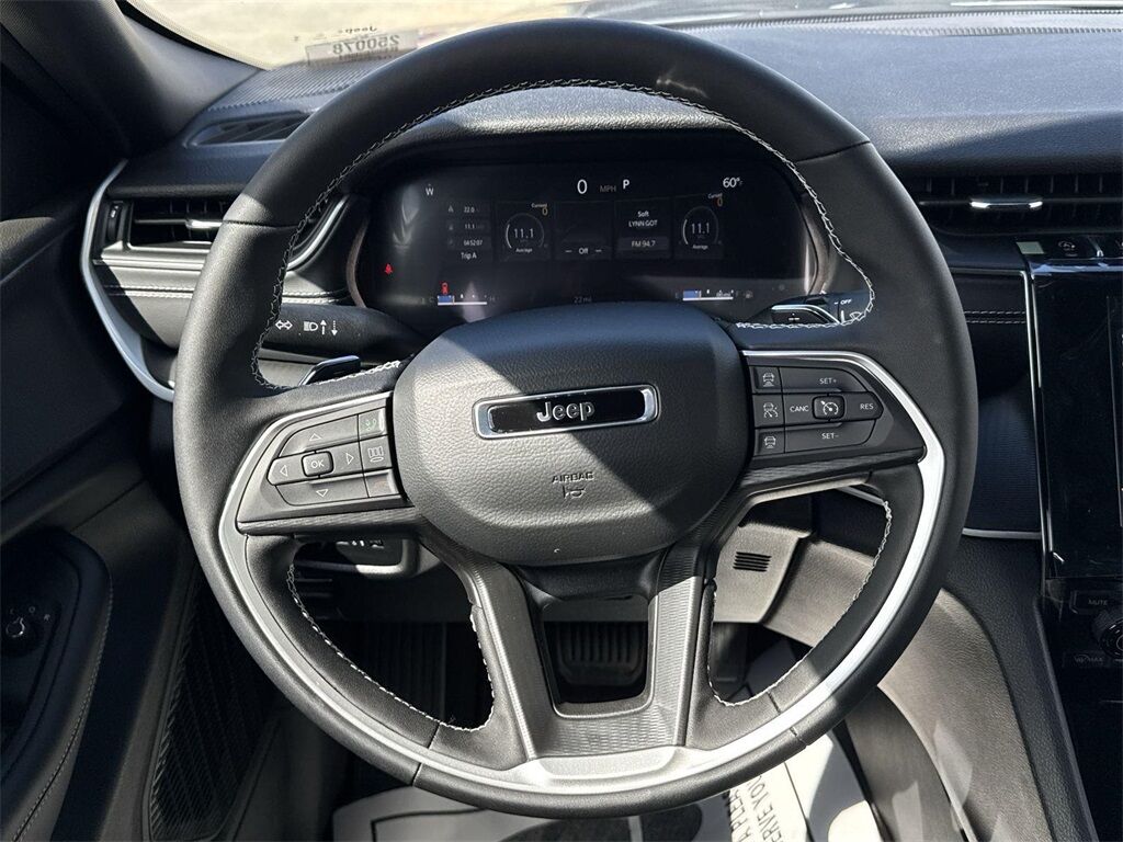 2025 Jeep Grand Cherokee Altitude Quincy MA