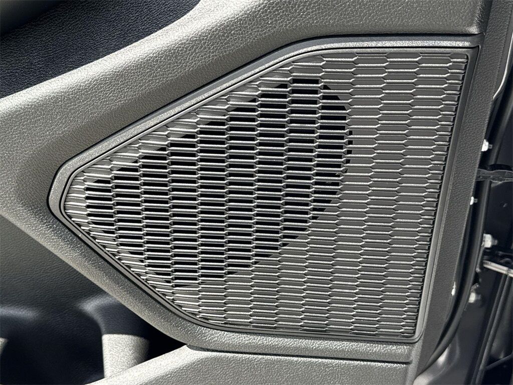 2025 Jeep Grand Cherokee Altitude Quincy MA