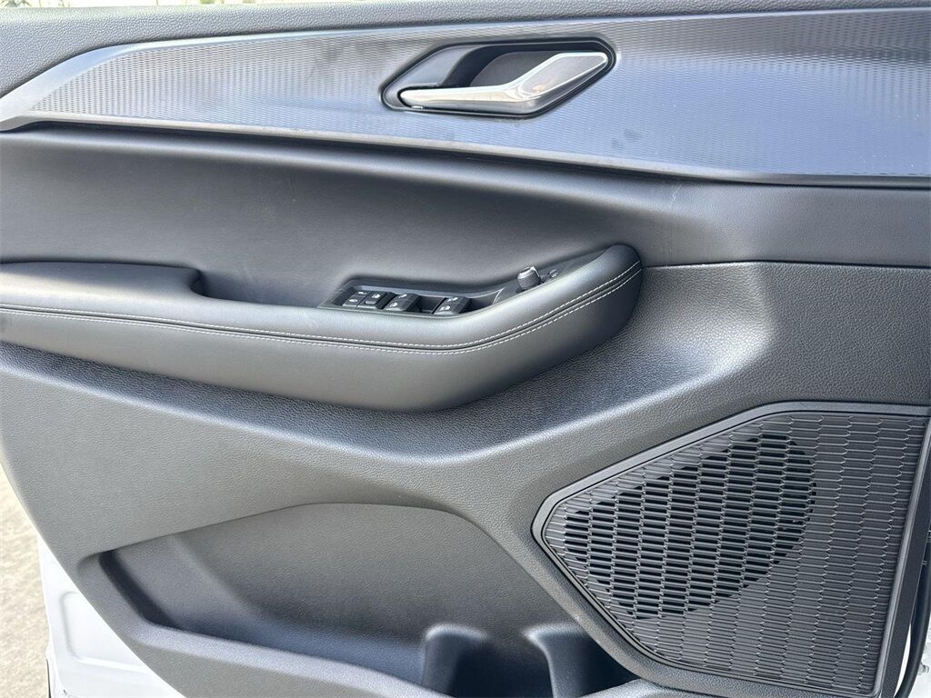 2025 Jeep Grand Cherokee Altitude Quincy MA