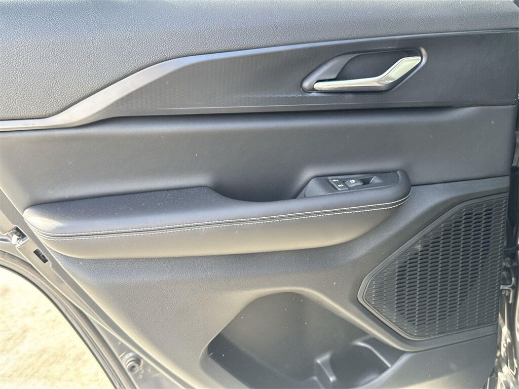 2025 Jeep Grand Cherokee Altitude Quincy MA