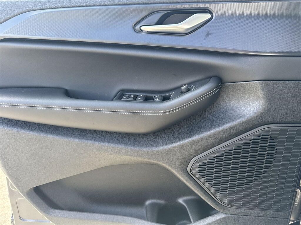 2025 Jeep Grand Cherokee Altitude Quincy MA