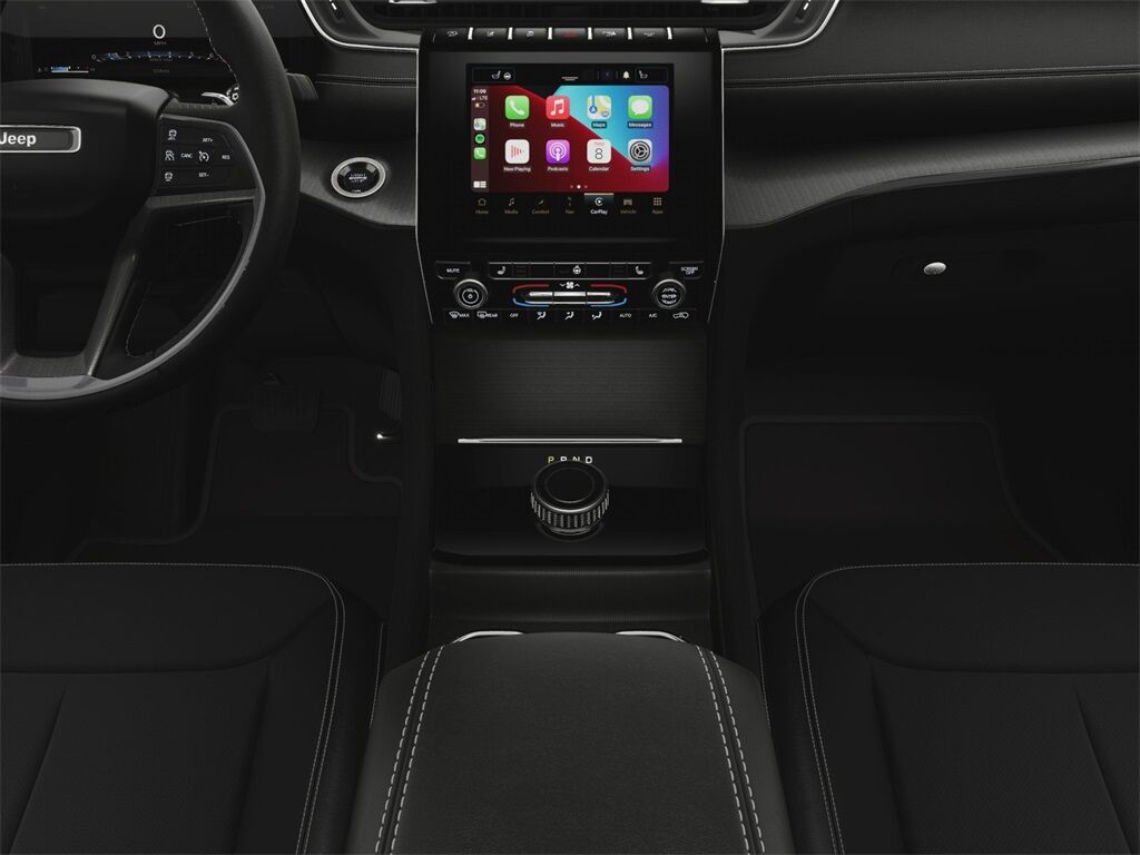 2025 Jeep Grand Cherokee Altitude X Kenosha WI