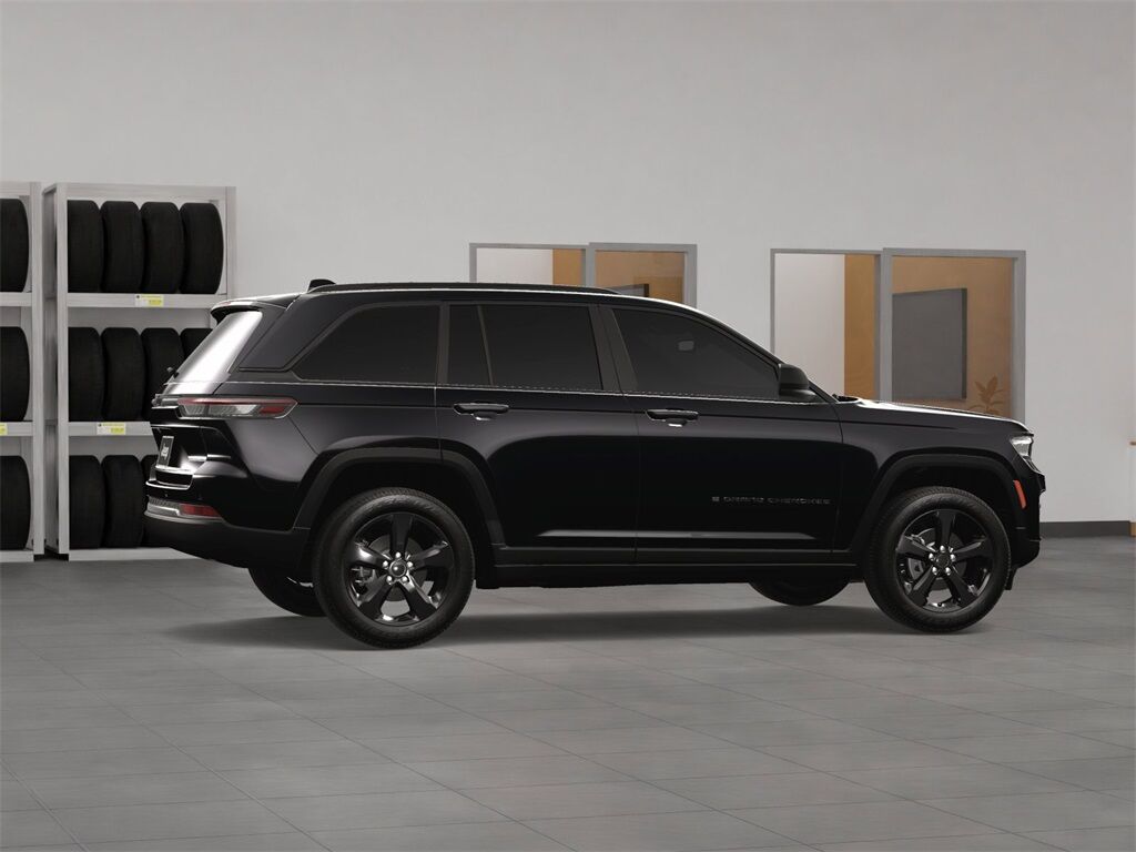 2025 Jeep Grand Cherokee Altitude X Kenosha WI