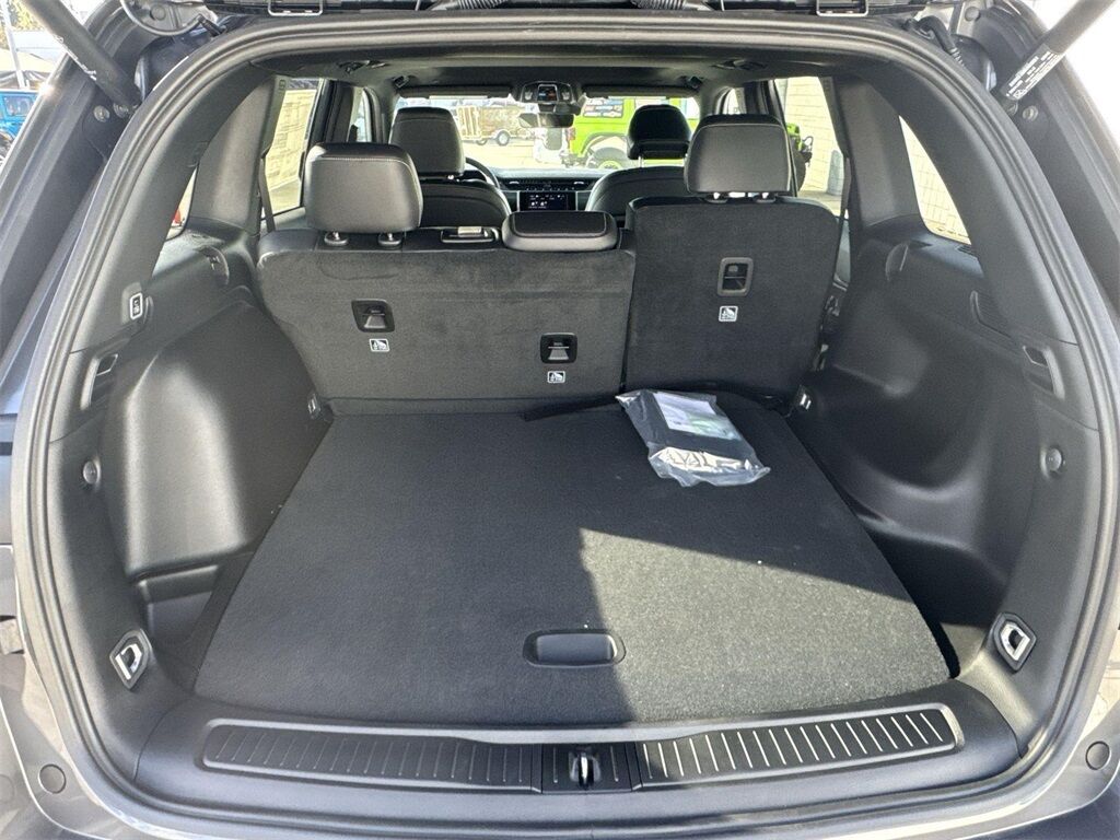 2025 Jeep Grand Cherokee Altitude X Quincy MA