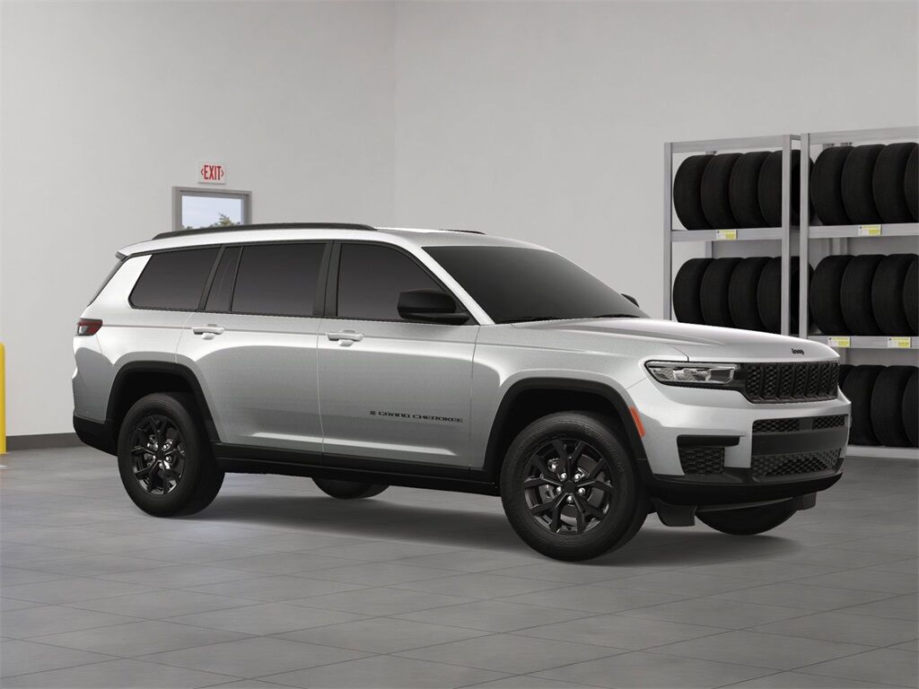 2025 Jeep Grand Cherokee L Altitude X Kenosha WI