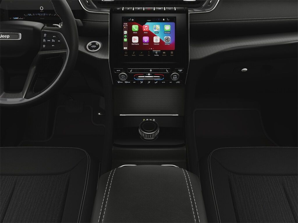 2025 Jeep Grand Cherokee L Laredo Kenosha WI