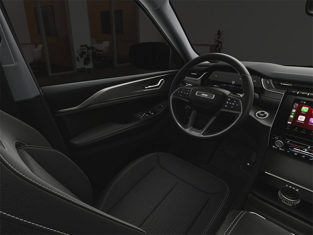 2025 Jeep Grand Cherokee L Laredo Kenosha WI
