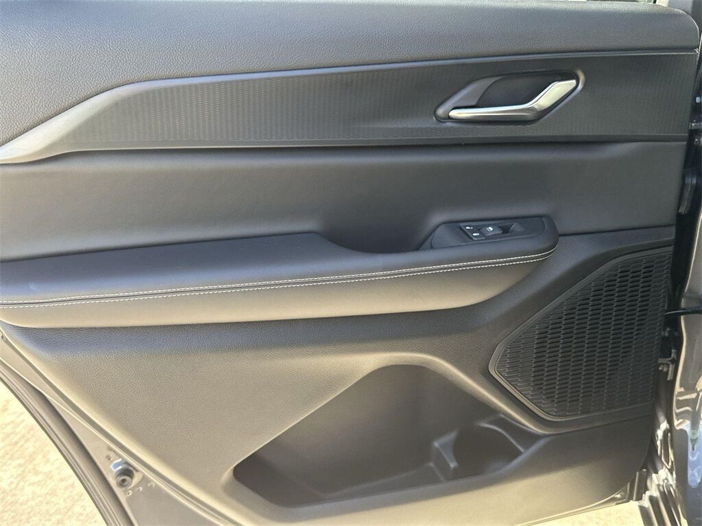 2025 Jeep Grand Cherokee L Laredo Quincy MA