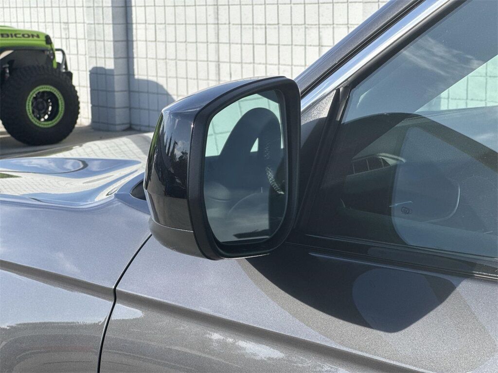 2025 Jeep Grand Cherokee L Laredo Quincy MA