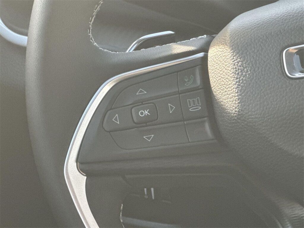 2025 Jeep Grand Cherokee L Laredo Quincy MA