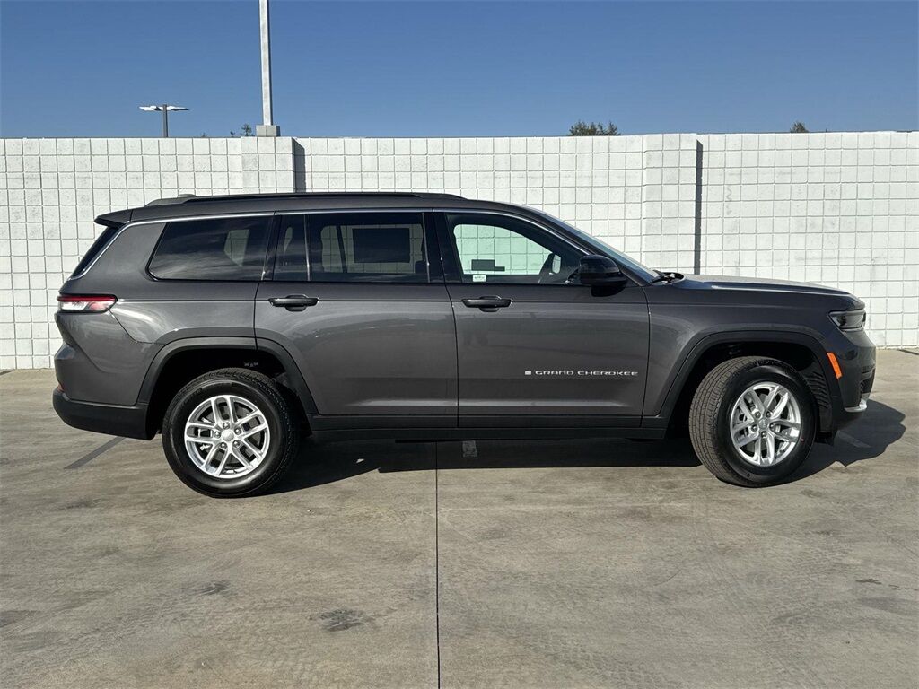 2025 Jeep Grand Cherokee L Laredo Quincy MA