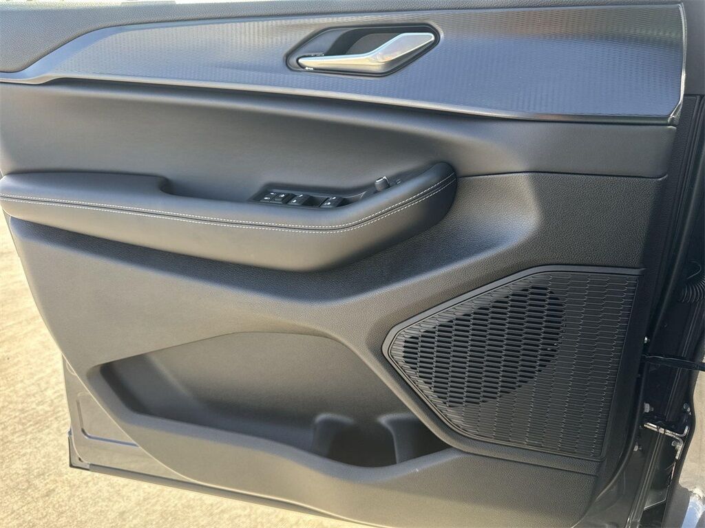 2025 Jeep Grand Cherokee L Laredo Quincy MA