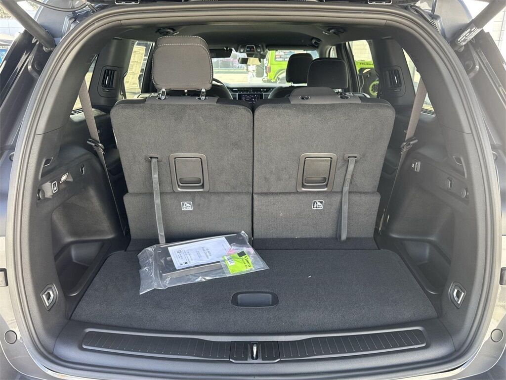 2025 Jeep Grand Cherokee L Laredo Quincy MA