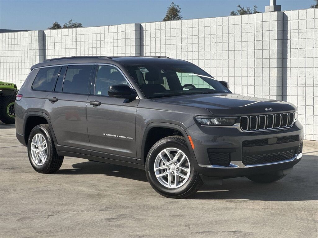 2025 Jeep Grand Cherokee L Laredo Quincy MA