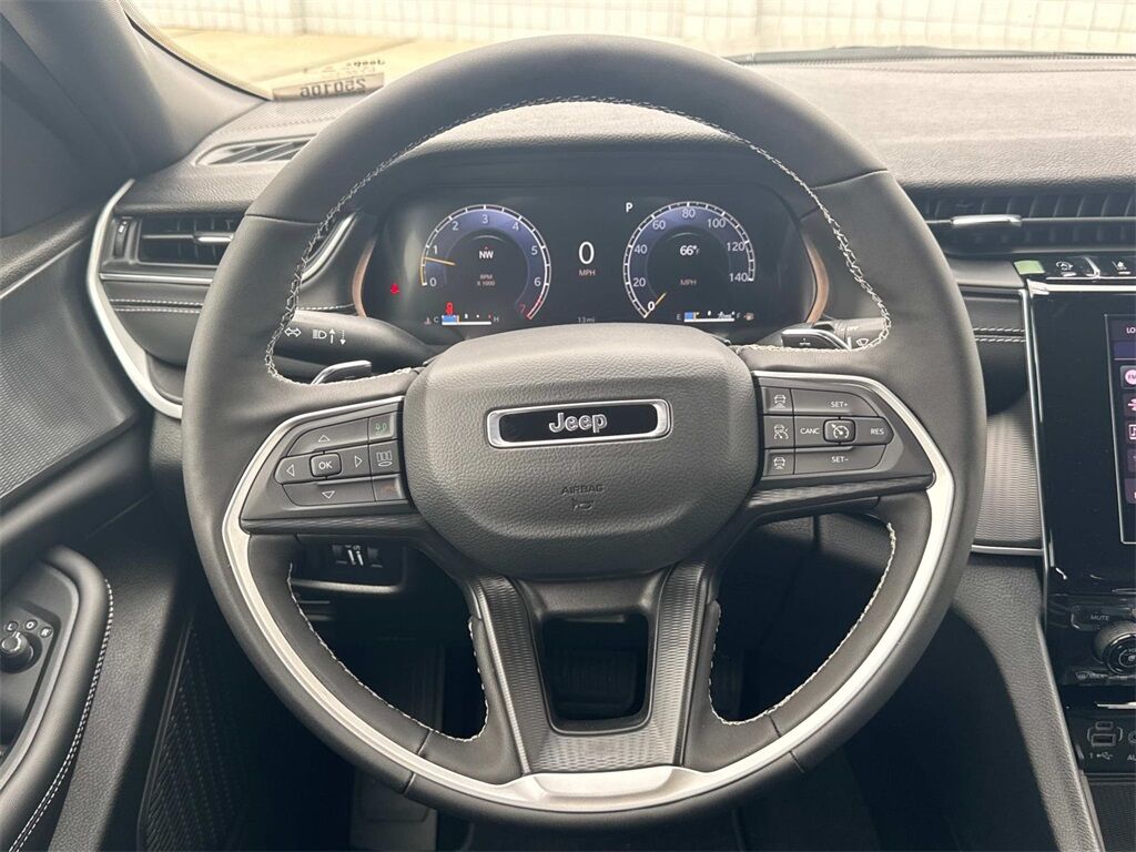 2025 Jeep Grand Cherokee L Laredo Quincy MA