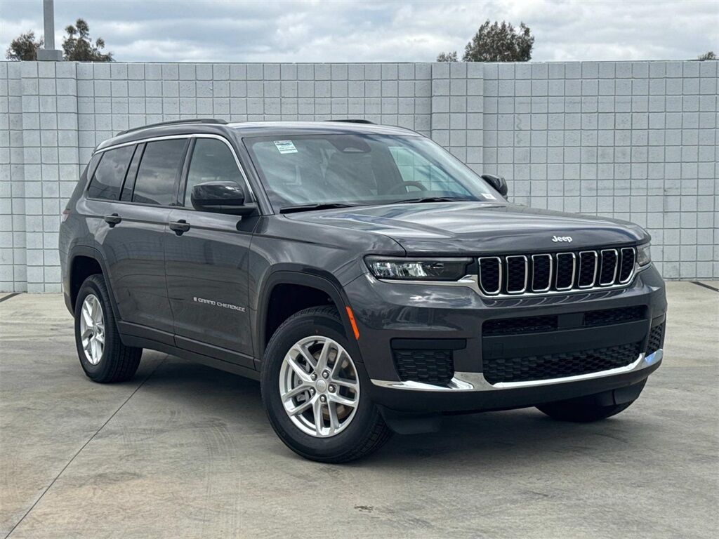 2025 Jeep Grand Cherokee L Laredo Quincy MA