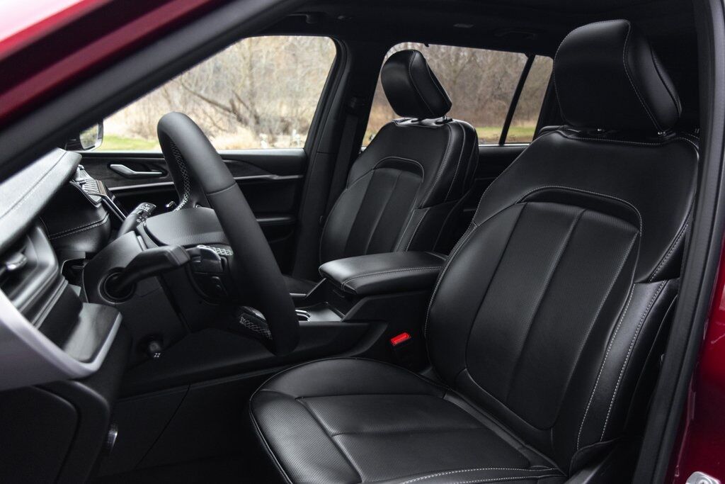 2025 Jeep Grand Cherokee L Limited Kenosha WI