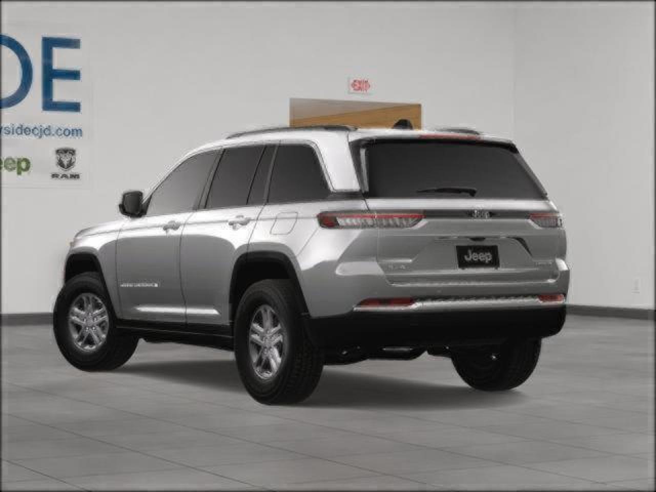 2025 Jeep Grand Cherokee Laredo Bayside NY