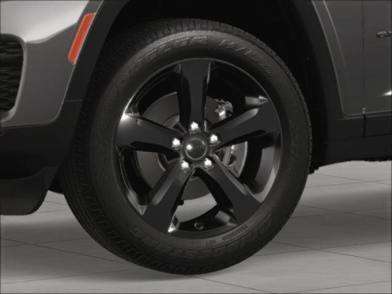 2025 Jeep Grand Cherokee Laredo Bayside NY