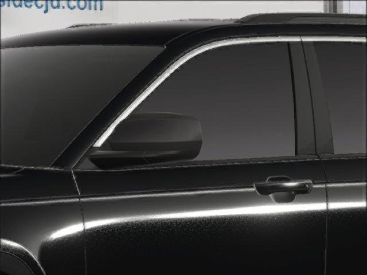 2025 Jeep Grand Cherokee Laredo Bayside NY