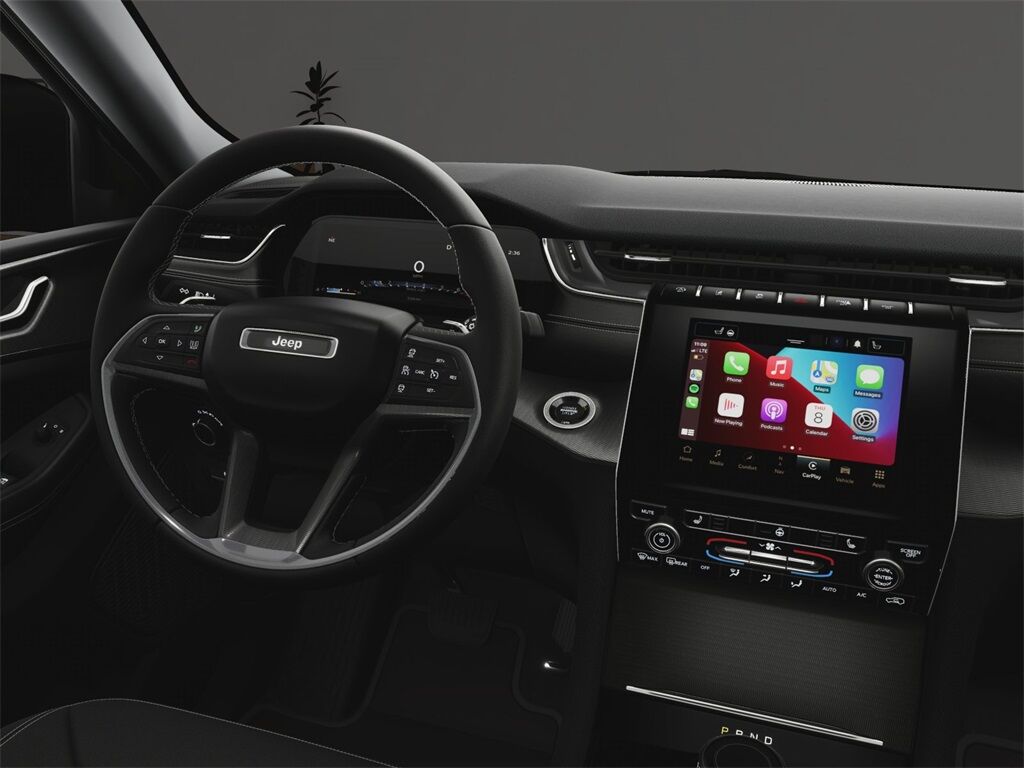 2025 Jeep Grand Cherokee Laredo Kenosha WI